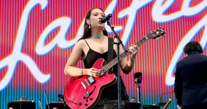 Laufey Live at Madison Square Garden – October 15, 2025 | NYC Concert You Can’t Miss